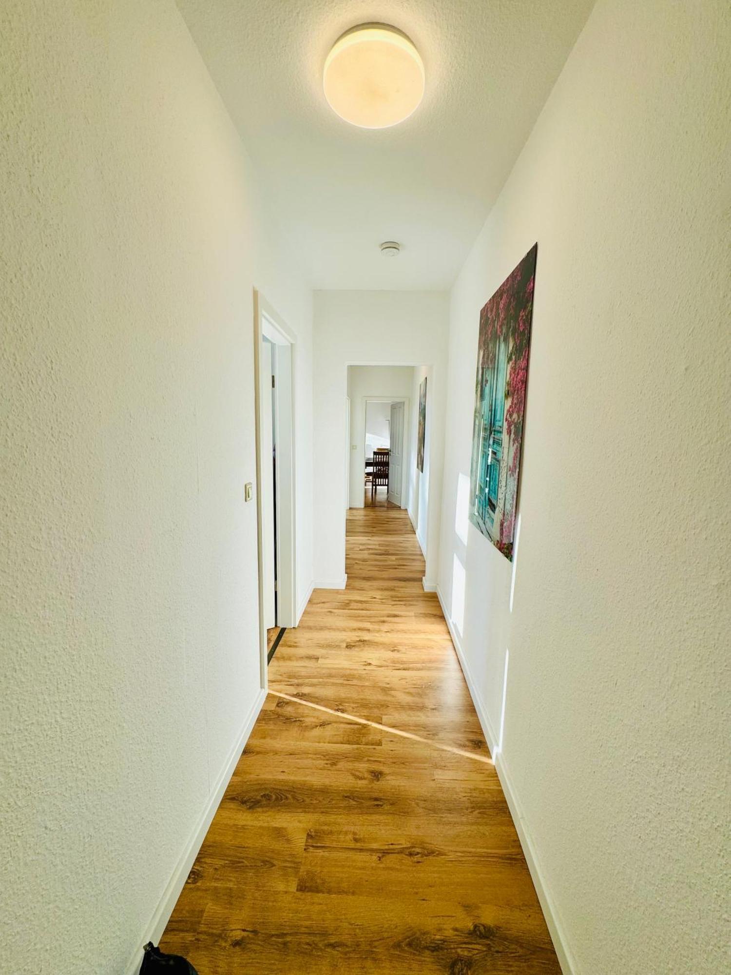 Schicke Wohnung Im Gruenen Hinterhof Schwerin  Esterno foto